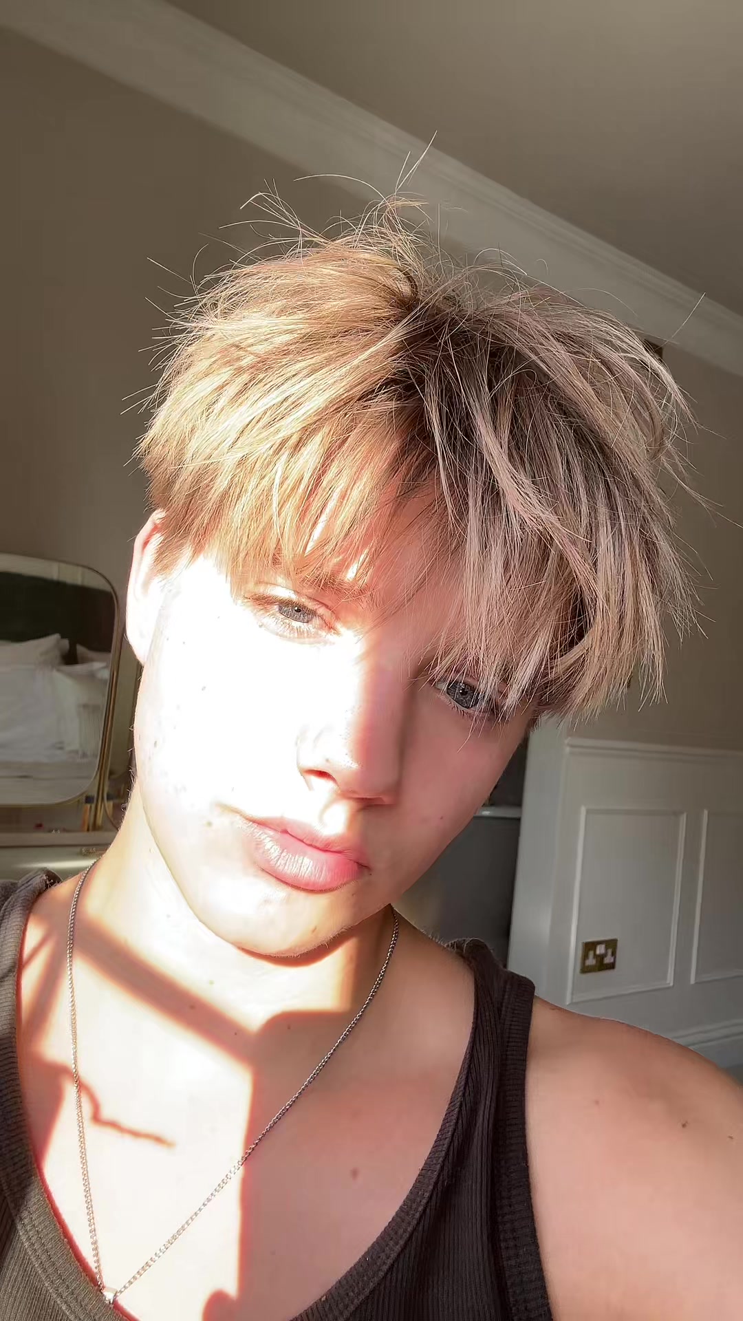@_.miles_.h