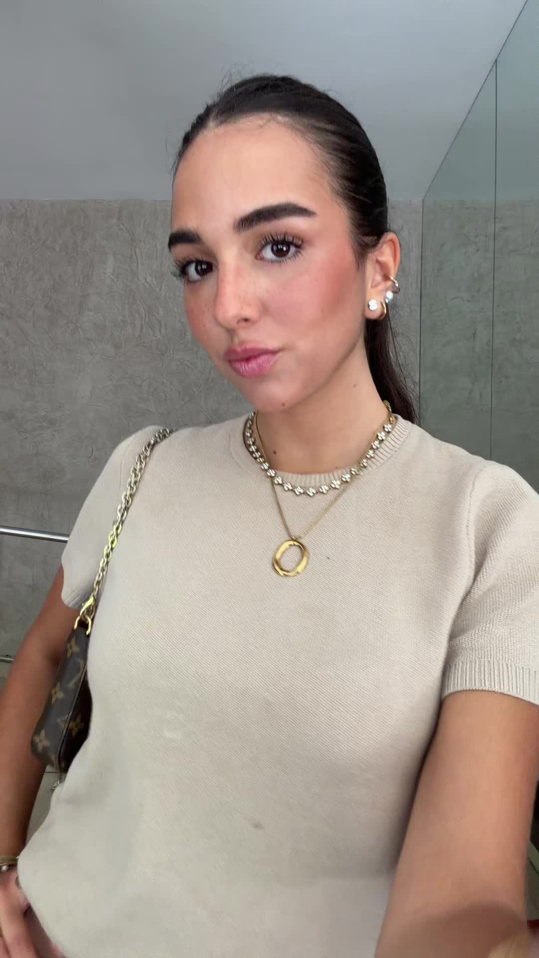 @carlacass