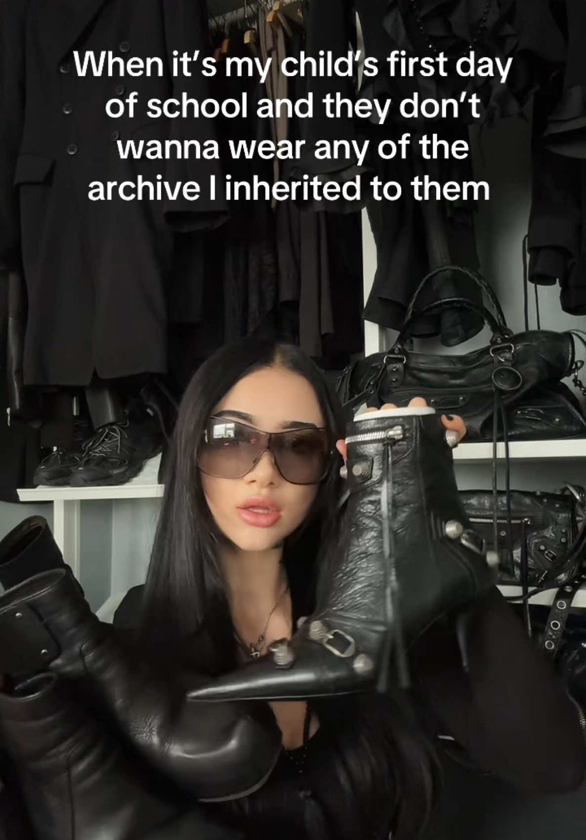 @nikolestunna