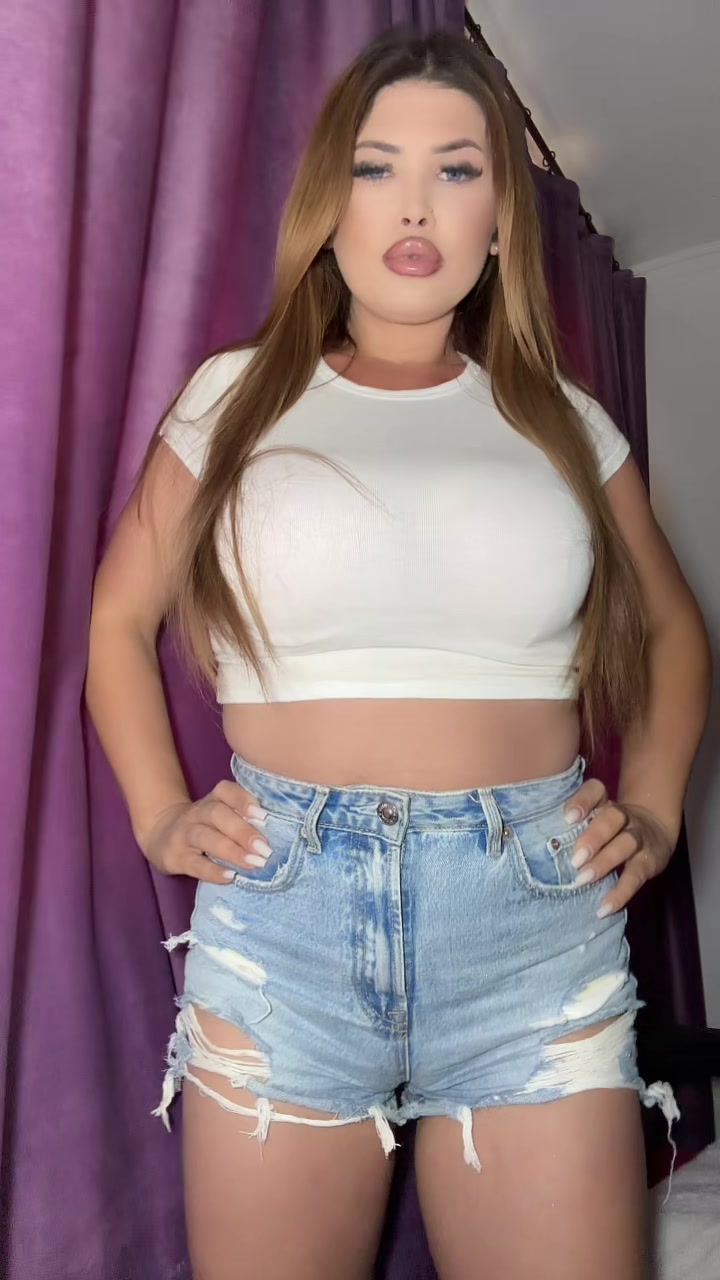 @Bibi11