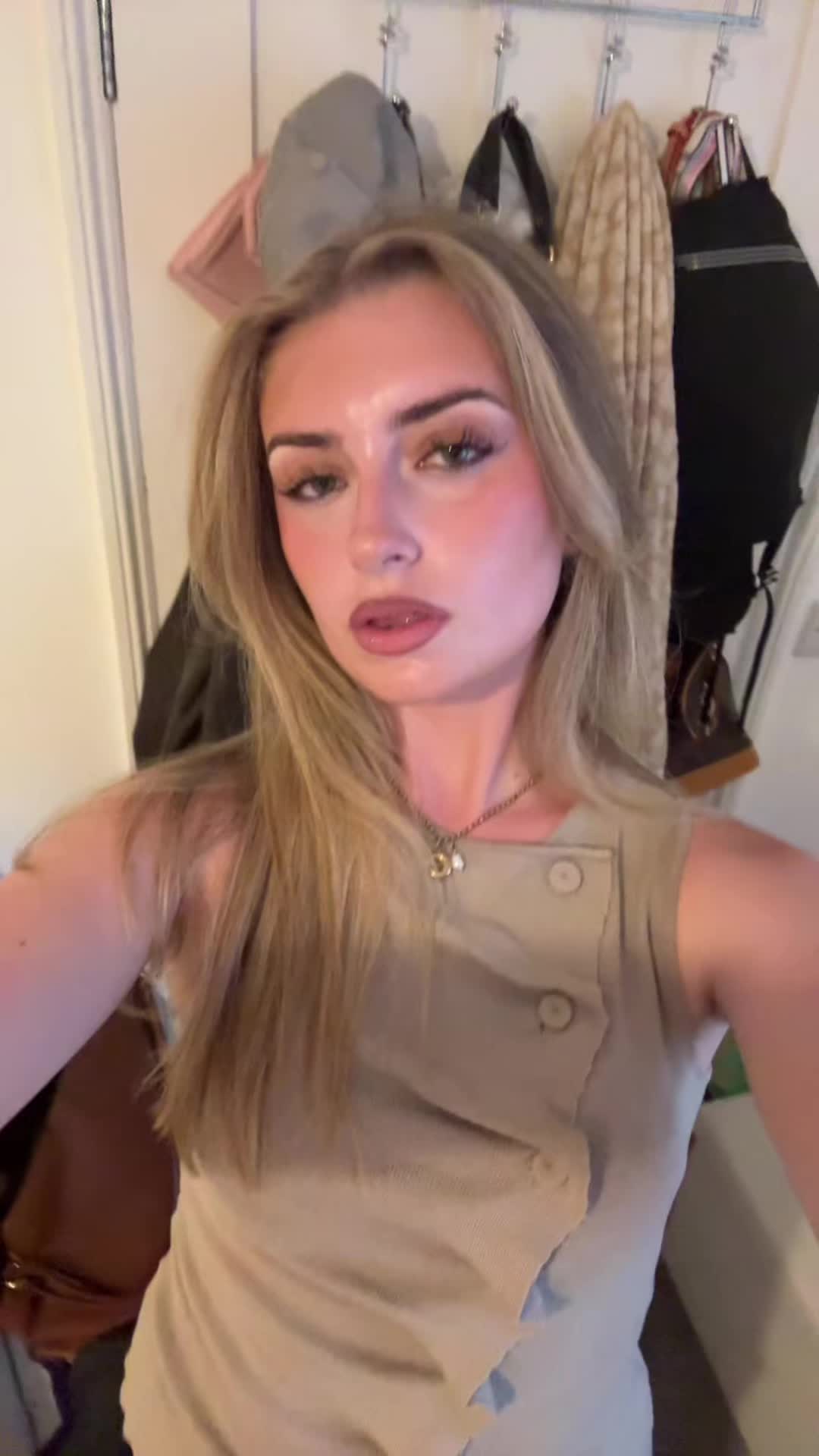 @CAITLIN