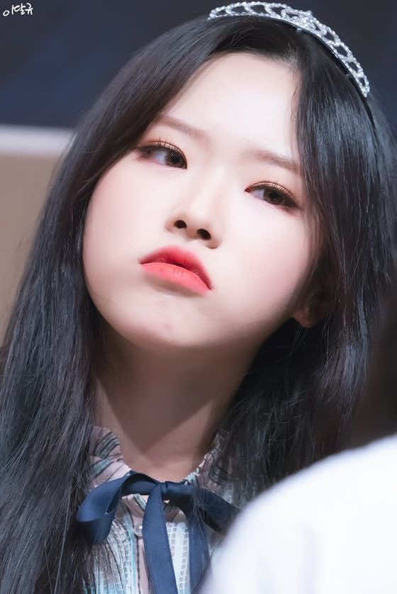 @♯ ⋮ vivi with cat filter¹² 𓏵