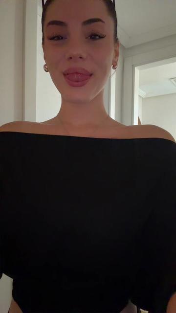 @miiaaferreiraa