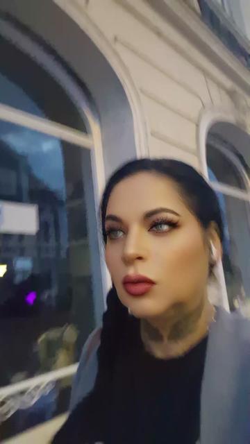@Dana daniela 🖤🖤🖤🖤💯