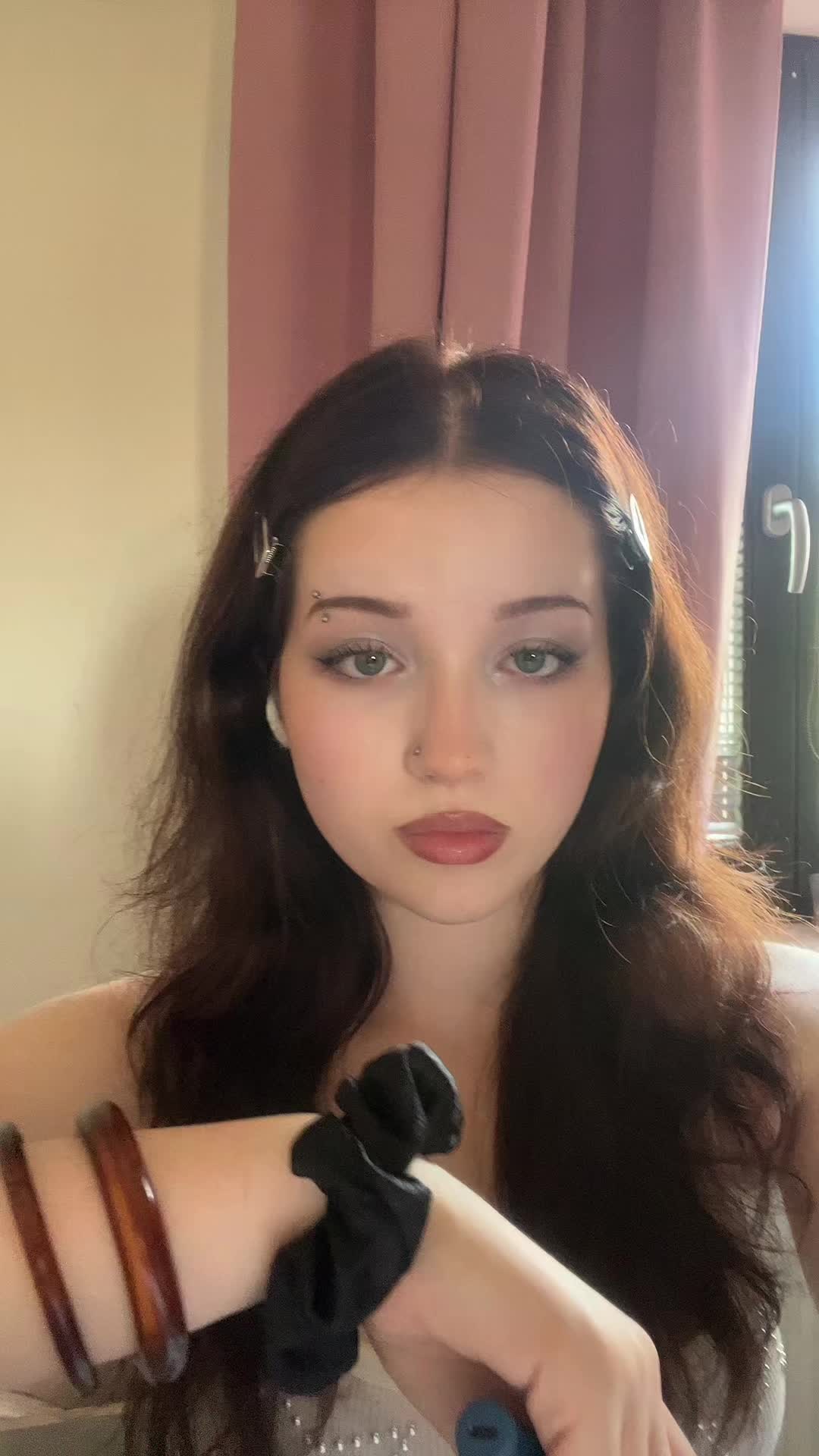 @adelajda