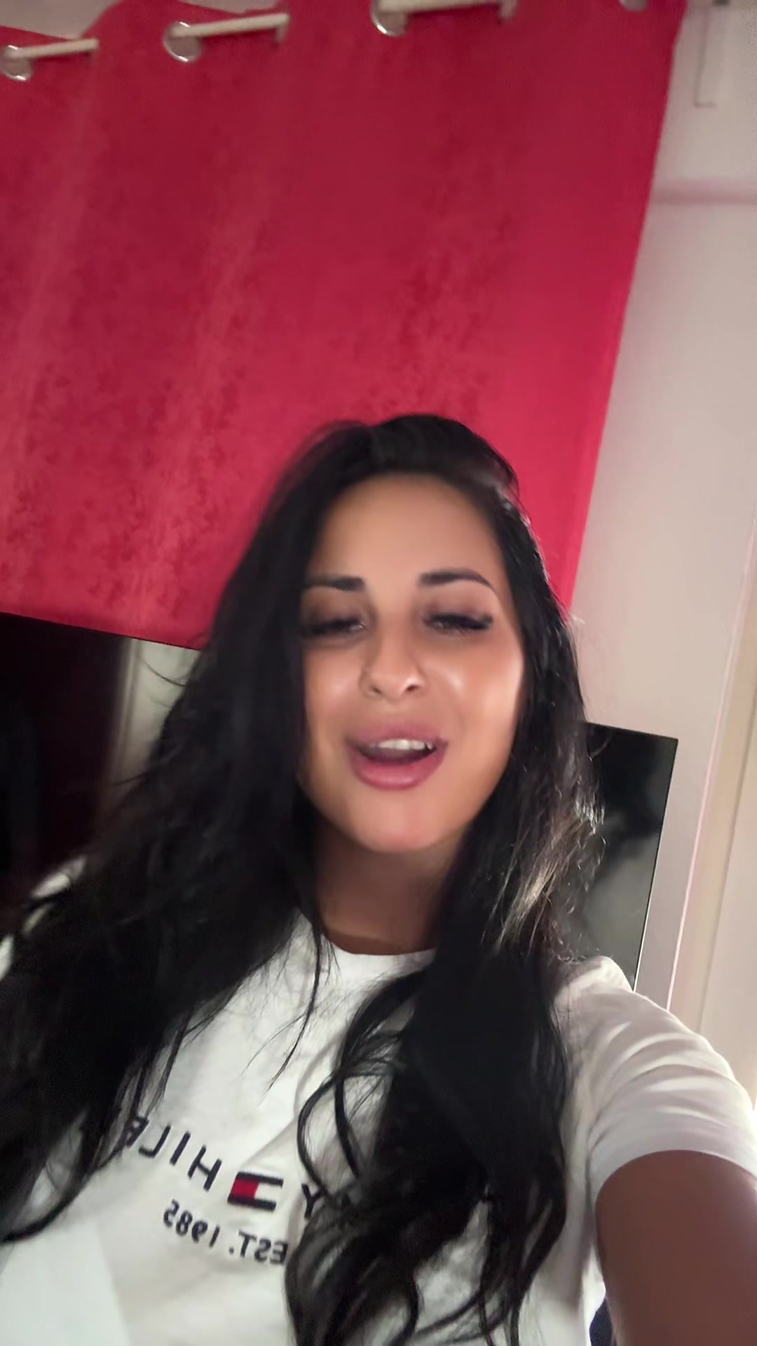 @Andreeea