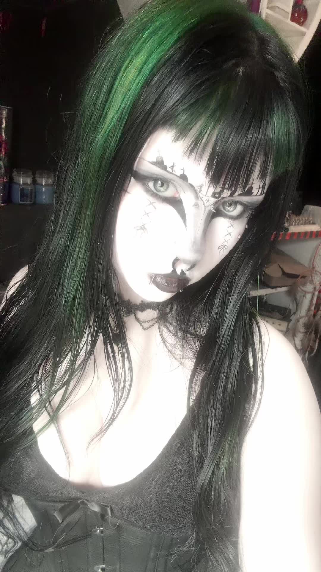 @⚔️🦇s̷ɨɇn̷n̷a̷🧛🏻♀️🐈⬛