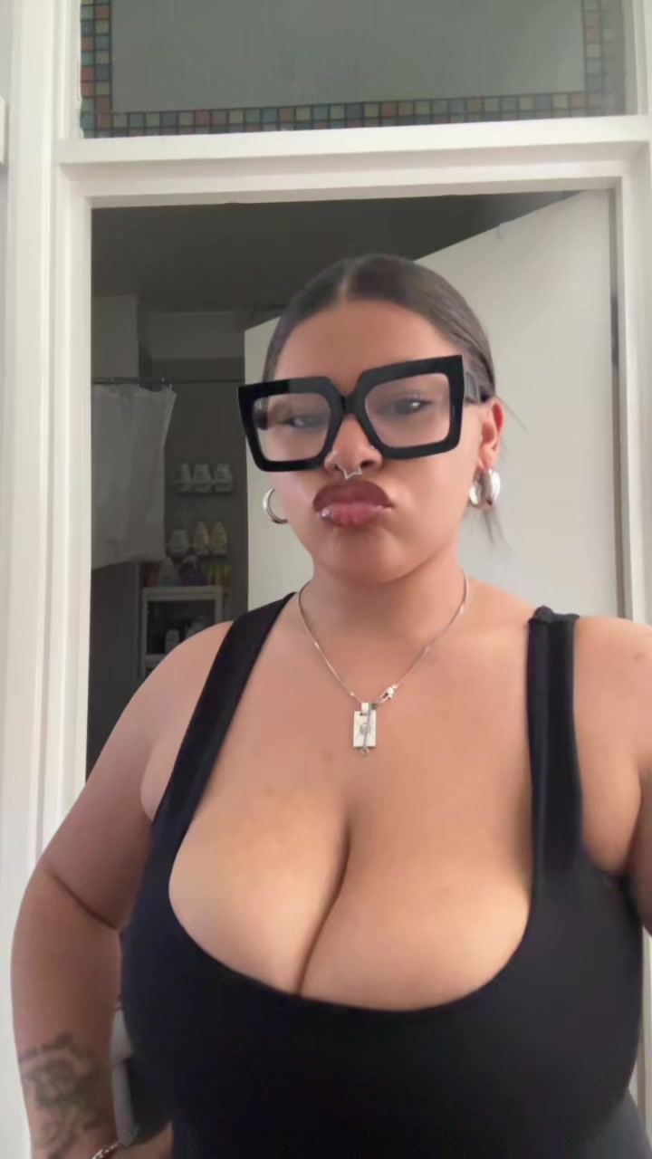 @Shi👩🏽&zwj;🦱