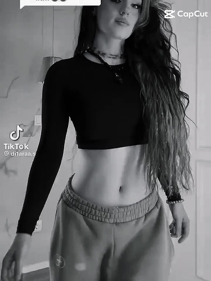 @𝐌𝐢𝐬𝐬 𝐃𝐢𝐥𝐚𝐫𝐚🎀