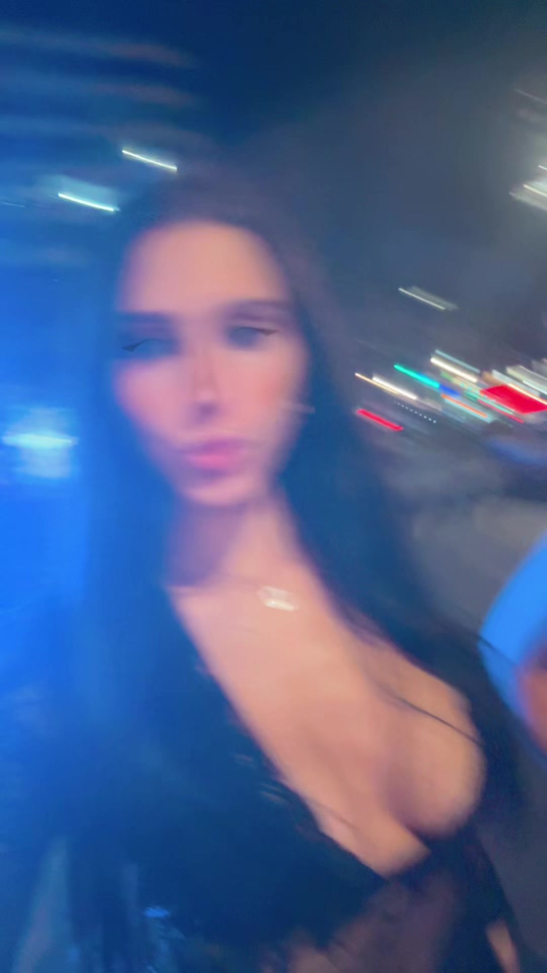 @alishakozinnn1