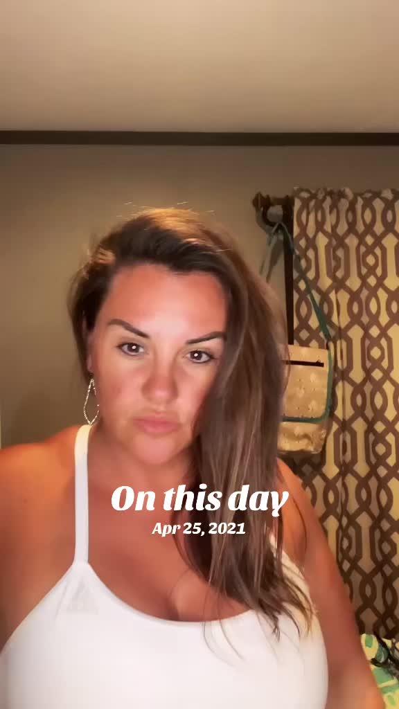 @A_Adkins💋