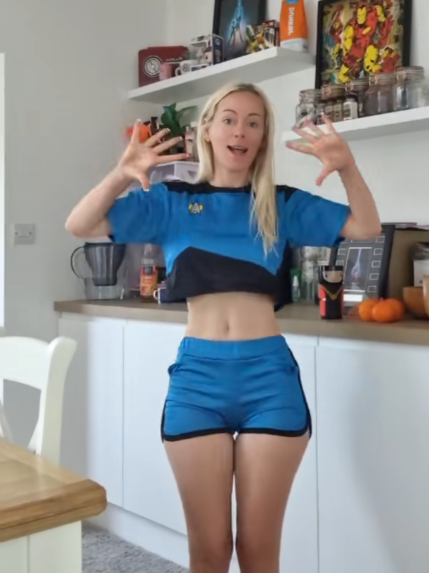 @ItsChloeHill🖖