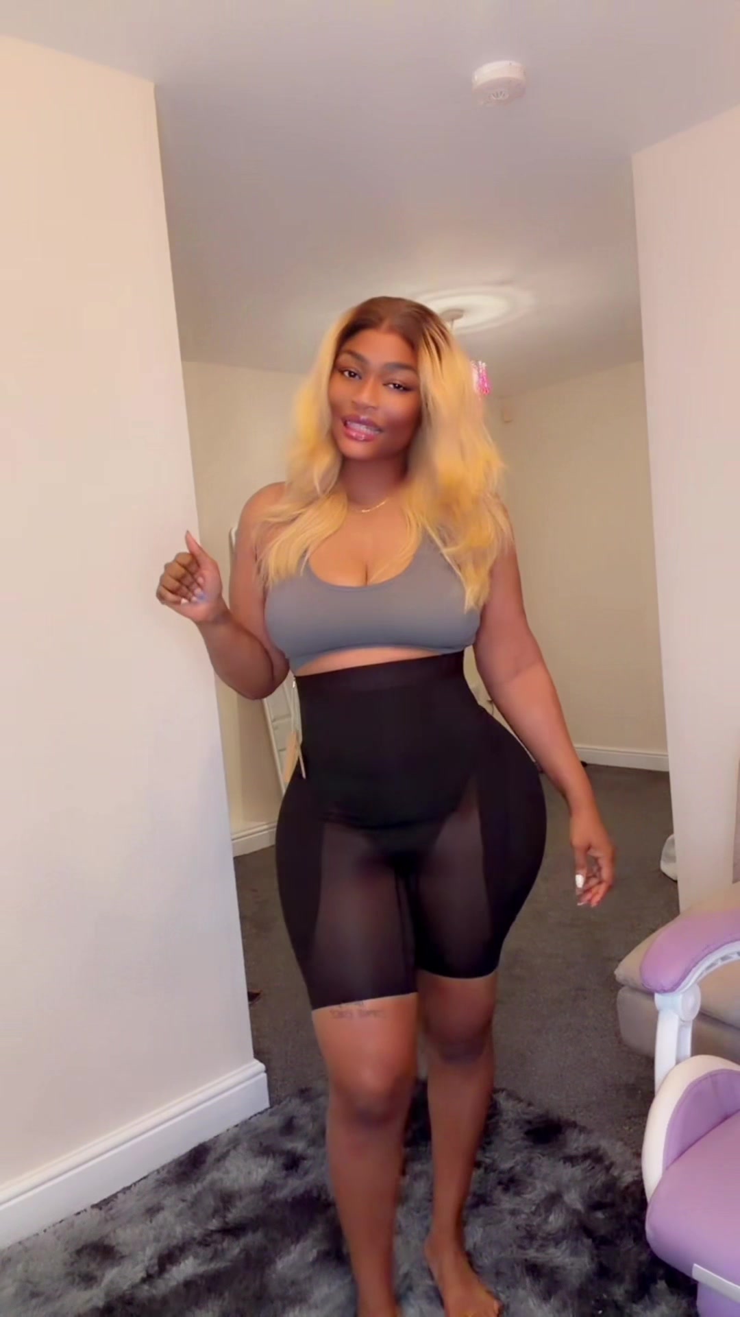 @🇬🇧🇳🇬 SexyLopez09