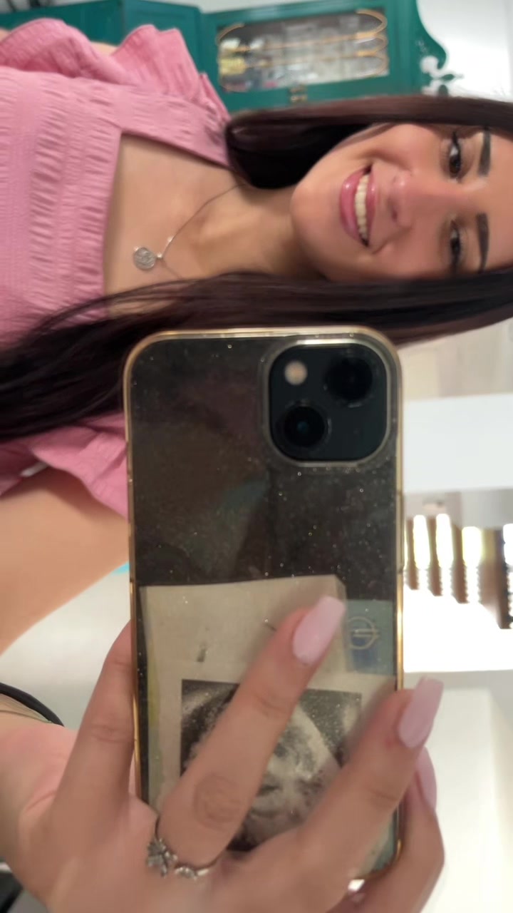 @Mónica