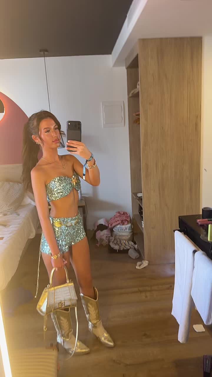 @lily-mai
