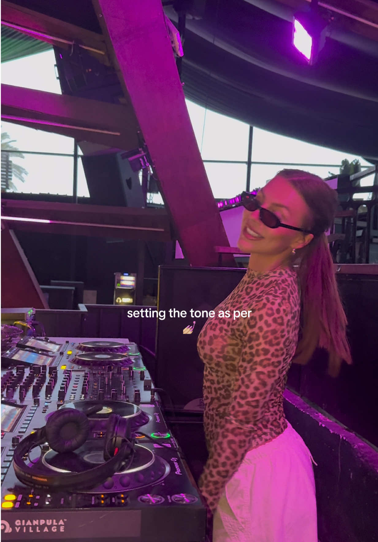 @paisleyjensendj