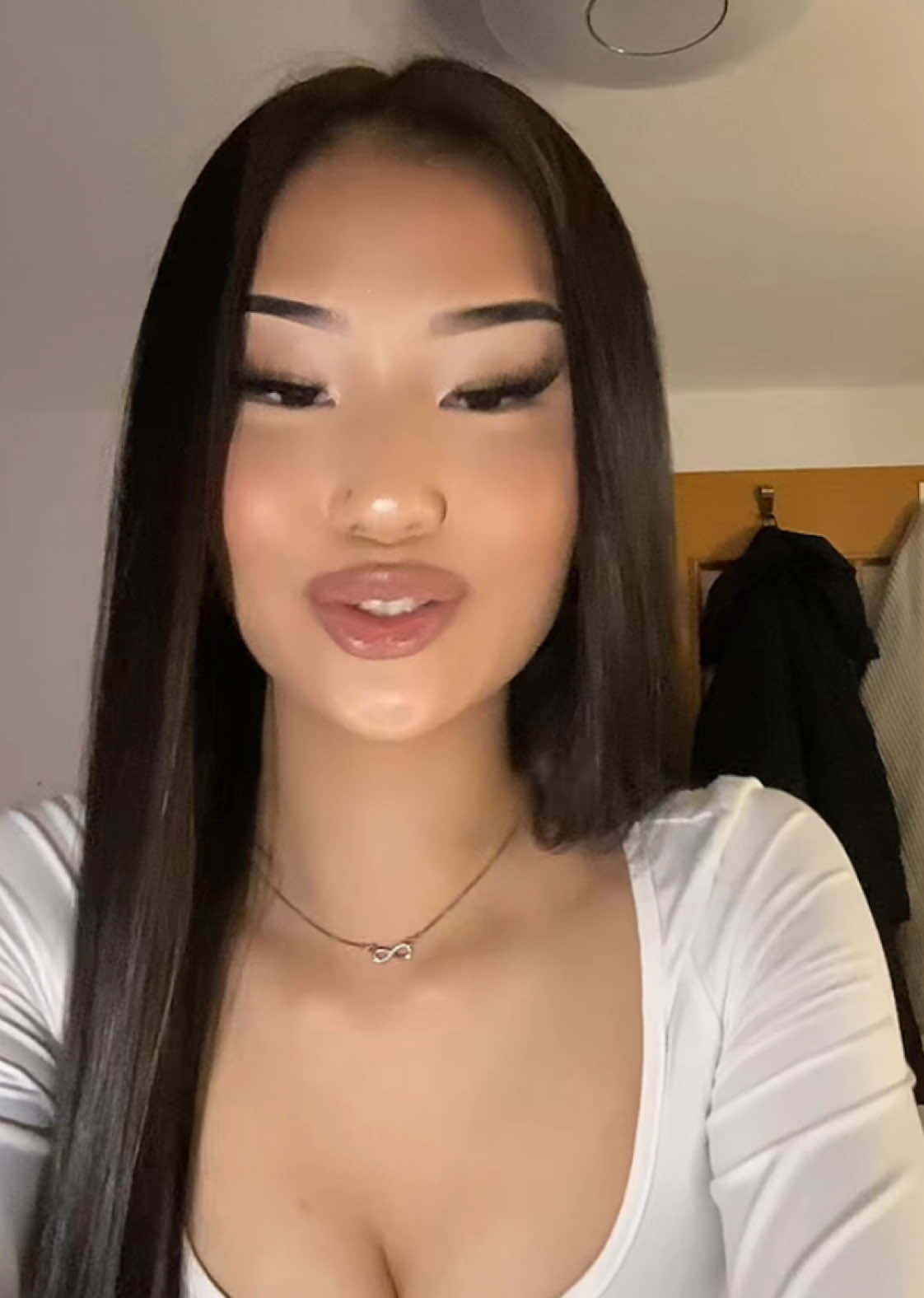 @Карина🇰🇬