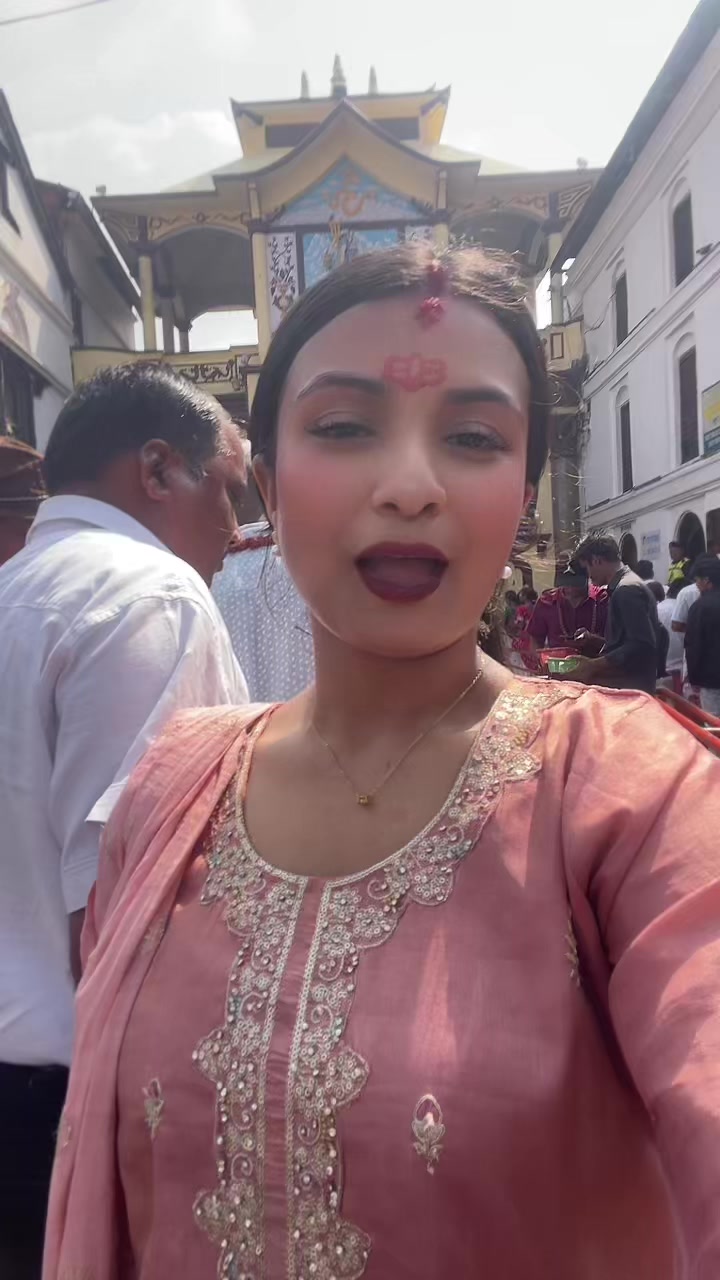 @Ayushu🤪