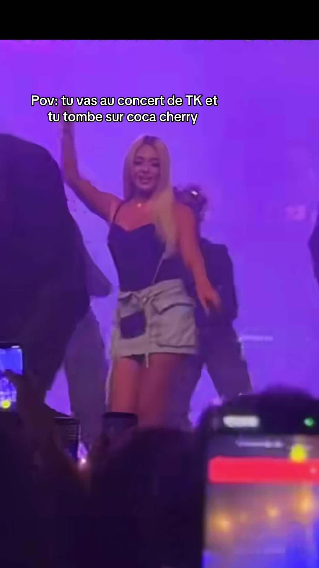 @Melina ᥫ᭡