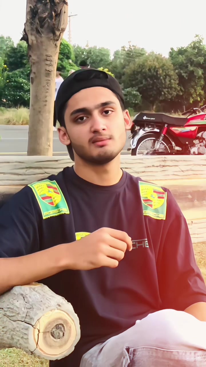 @𝐻𝒶𝓃𝒶𝓃 𝑔𝒽𝑜𝓊𝓇𝒾✍️🥀
