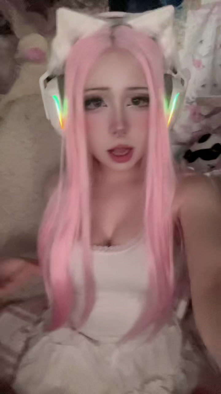 @pikkujanica