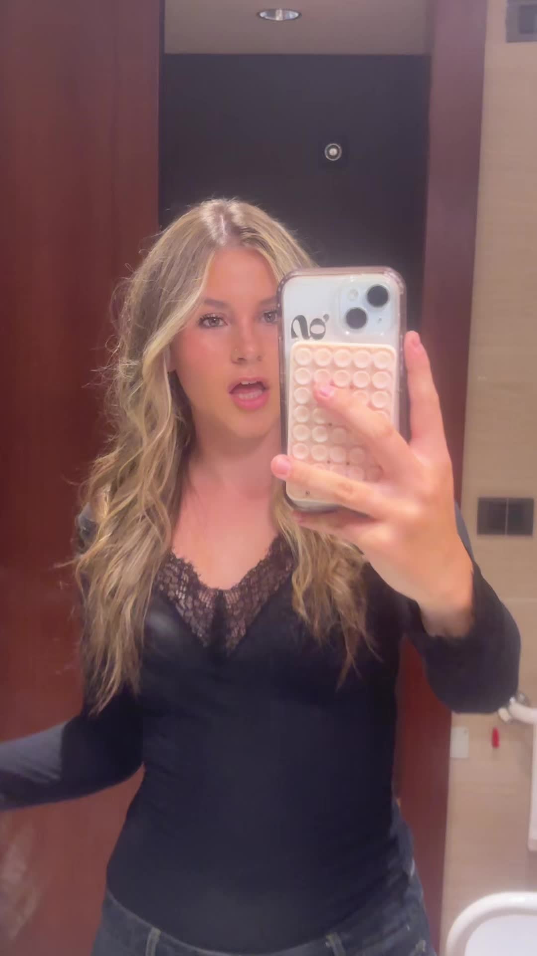 @izzyaspams