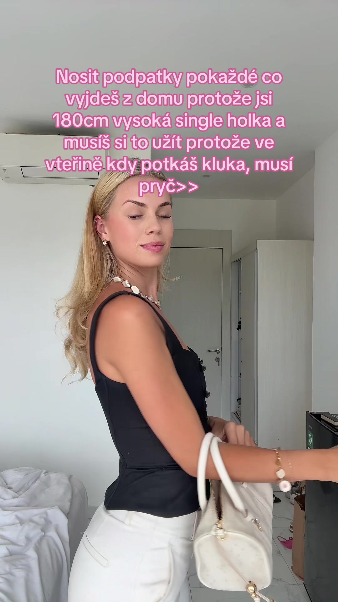 @Anna Belanikova