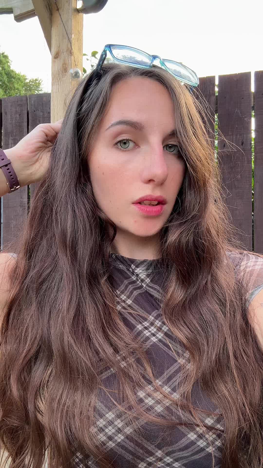 @AngelaFaux