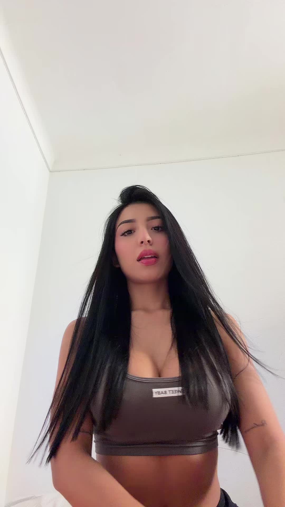 @Sara Hernandez6953