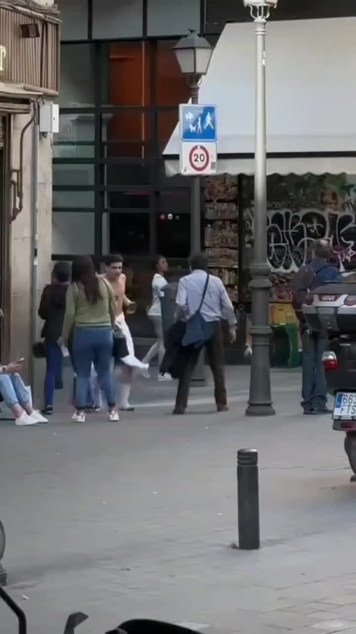 @Herr.Name