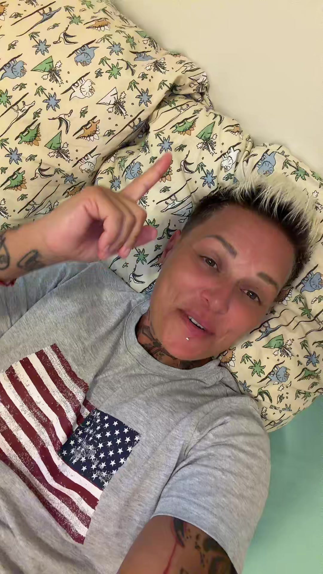 @LIKEAFENIXX