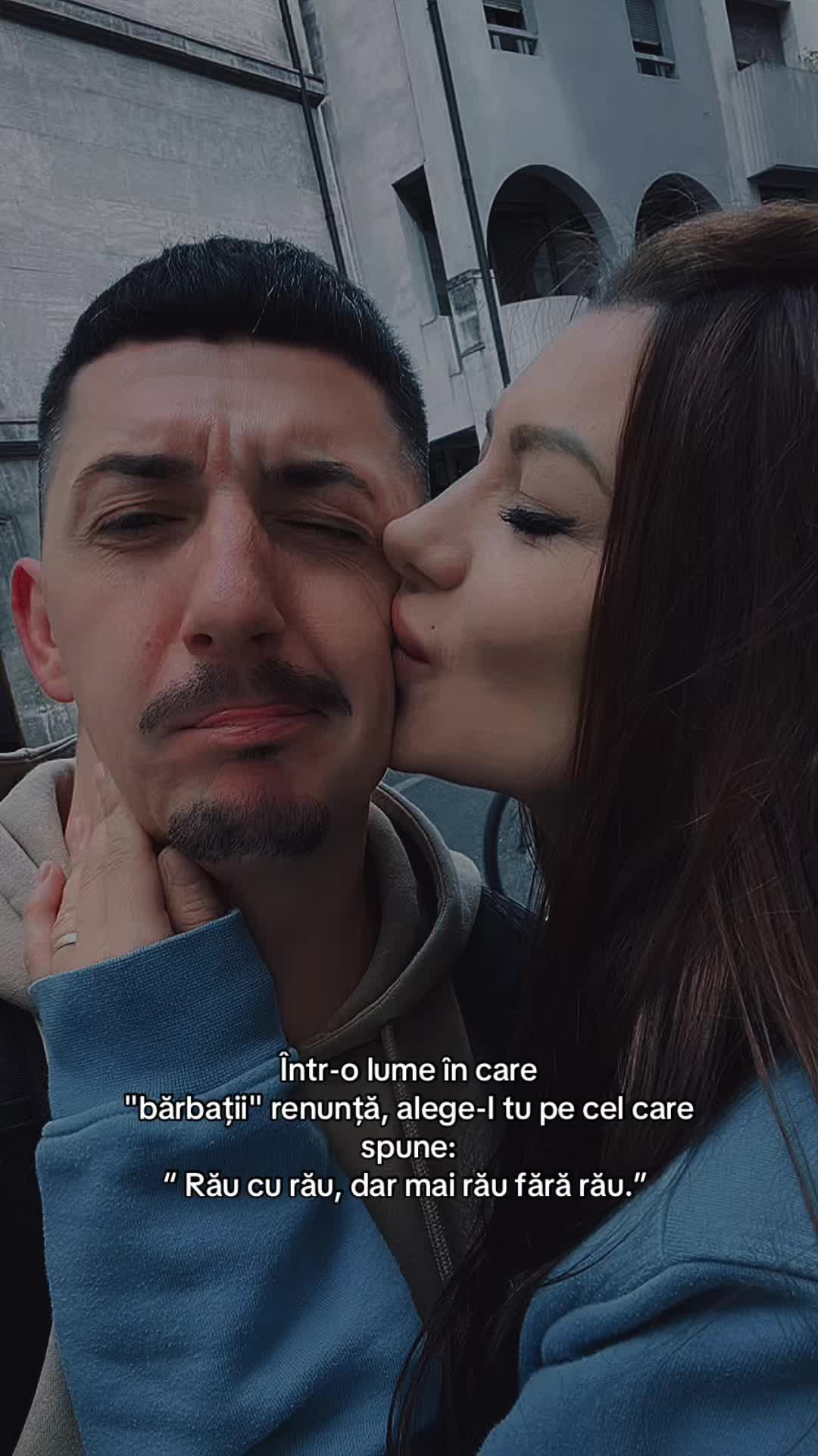 @𝓜𝓲𝓪