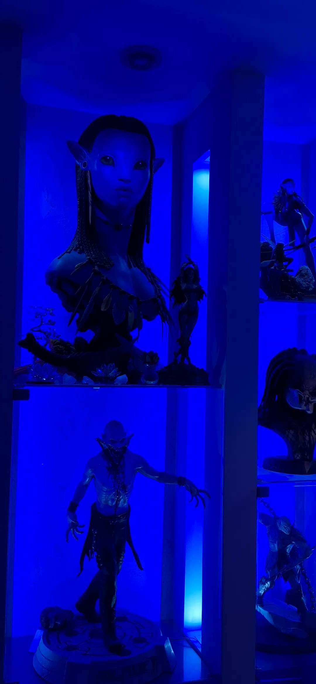 @statues_gallery