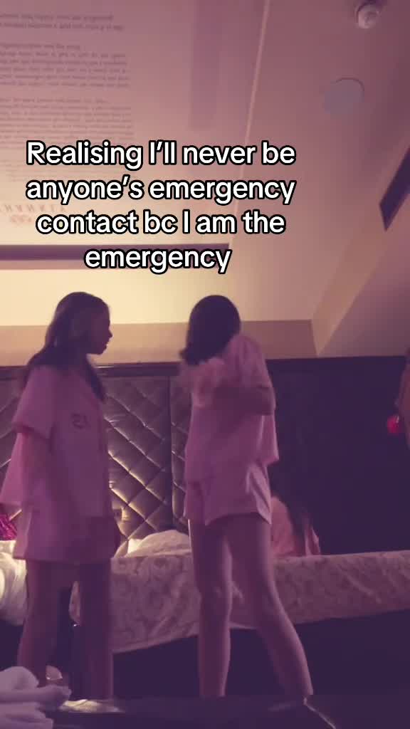 @𝐋𝐈𝐕 😝