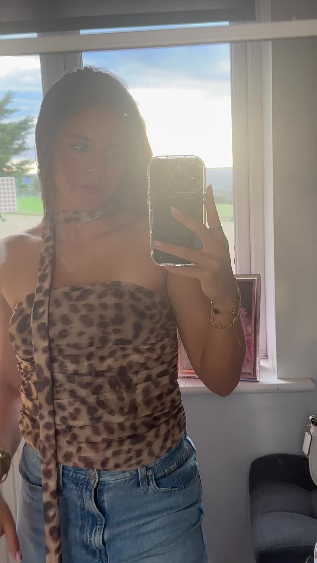 @Liv