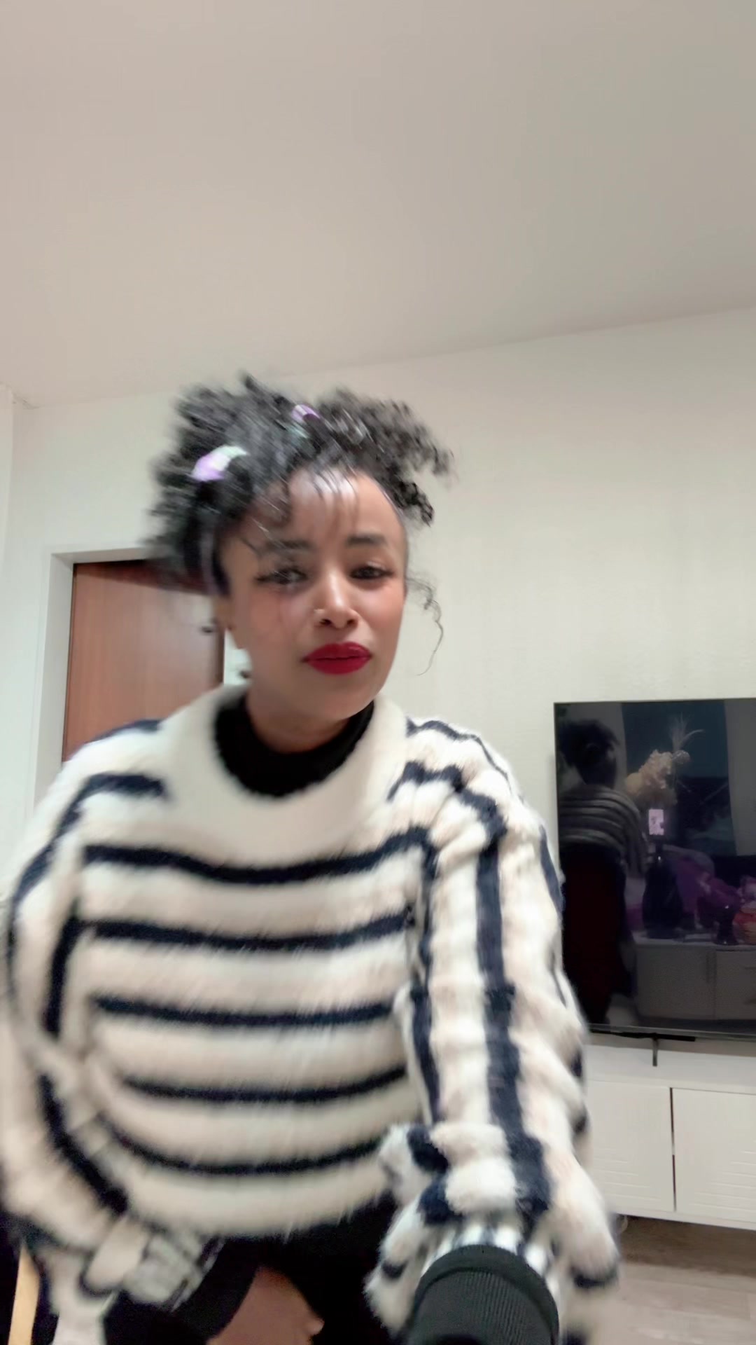 @Mary Afro girl