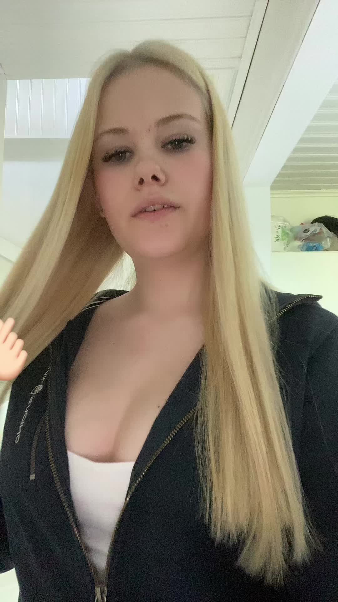 @𝐋𝐢𝐥𝐨❣️