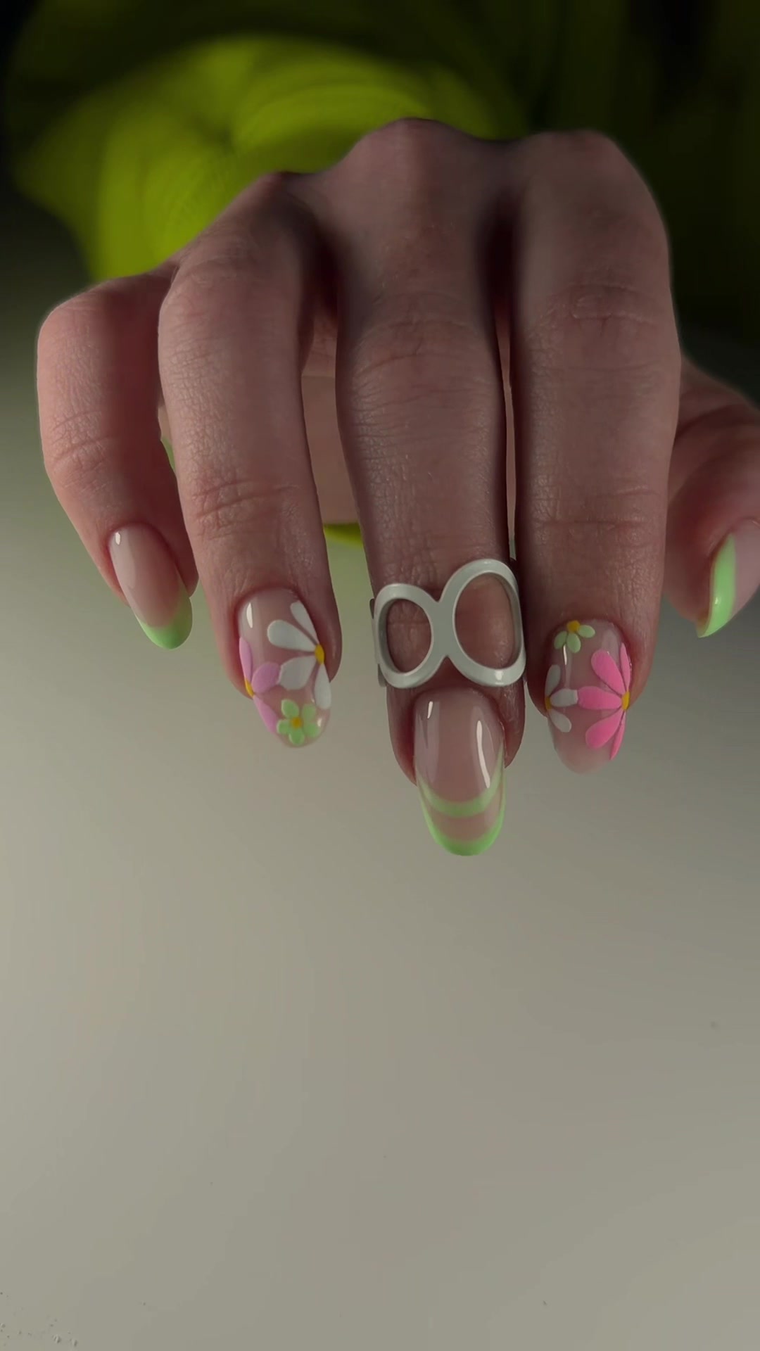 @ViolaViolett_NailArtist