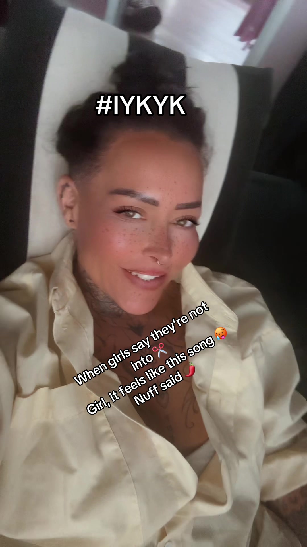 @Cutebutpsycho🖤