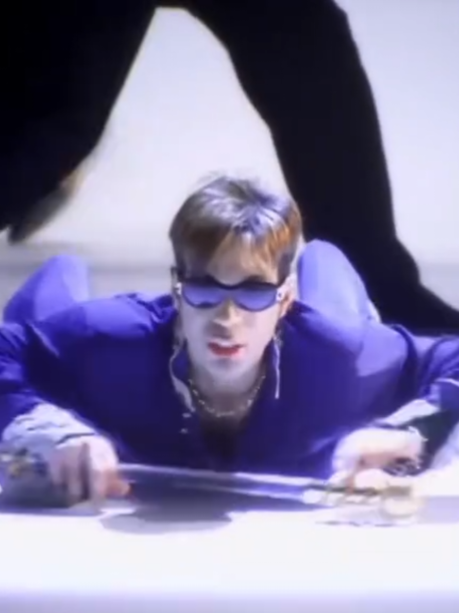 @TᕼE ᑭᑌᖇᑭᒪE OᑎE