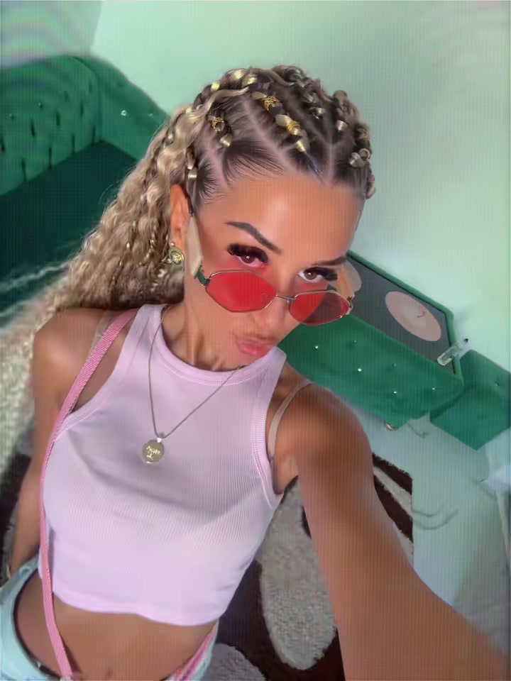 @clara