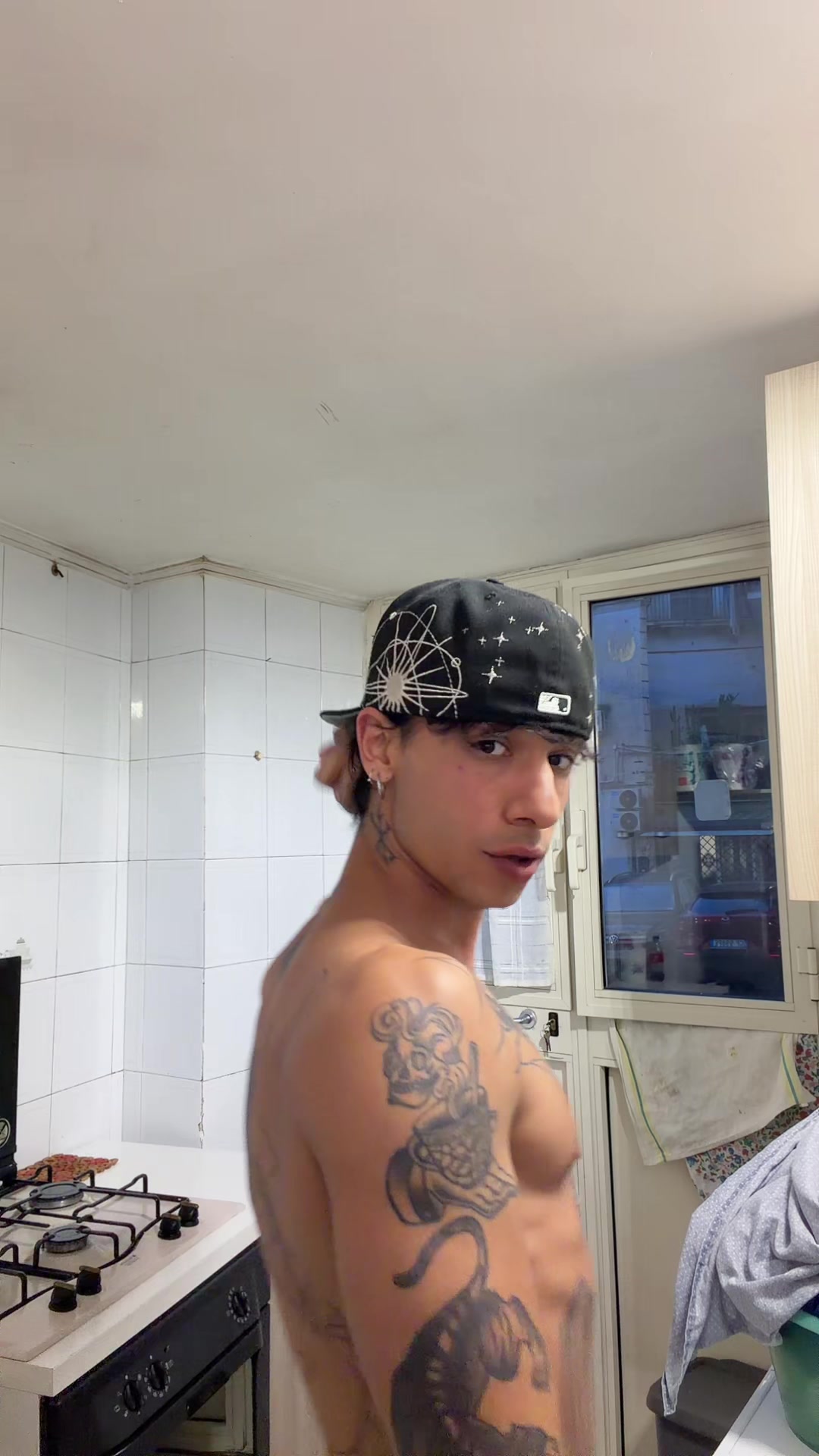 @Alex_averga99