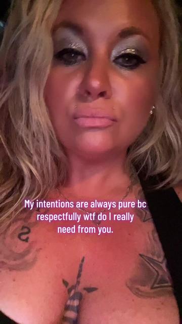 @HotMessMissRiss🩷