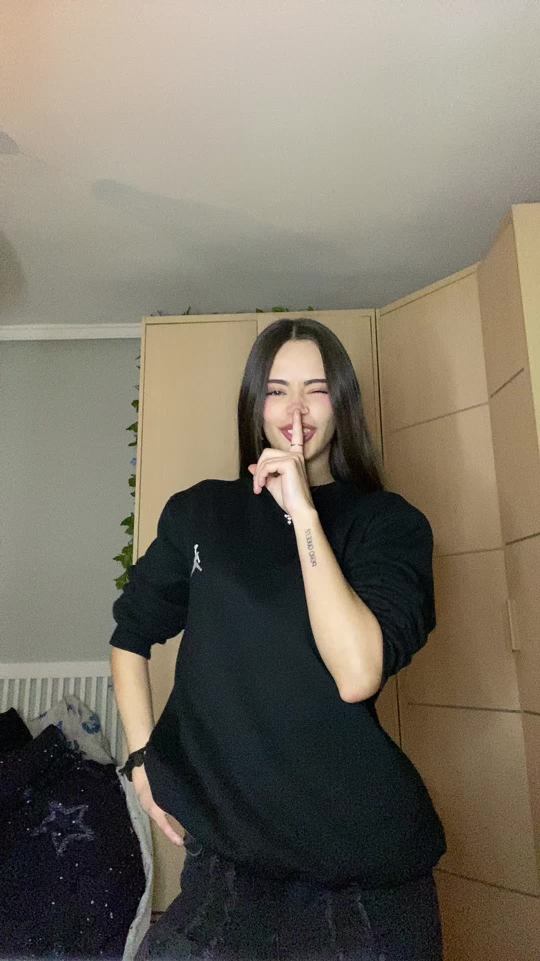 @Lariwiis