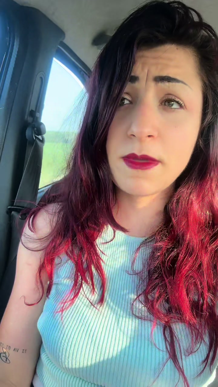 @♦️Red is new mood♦️