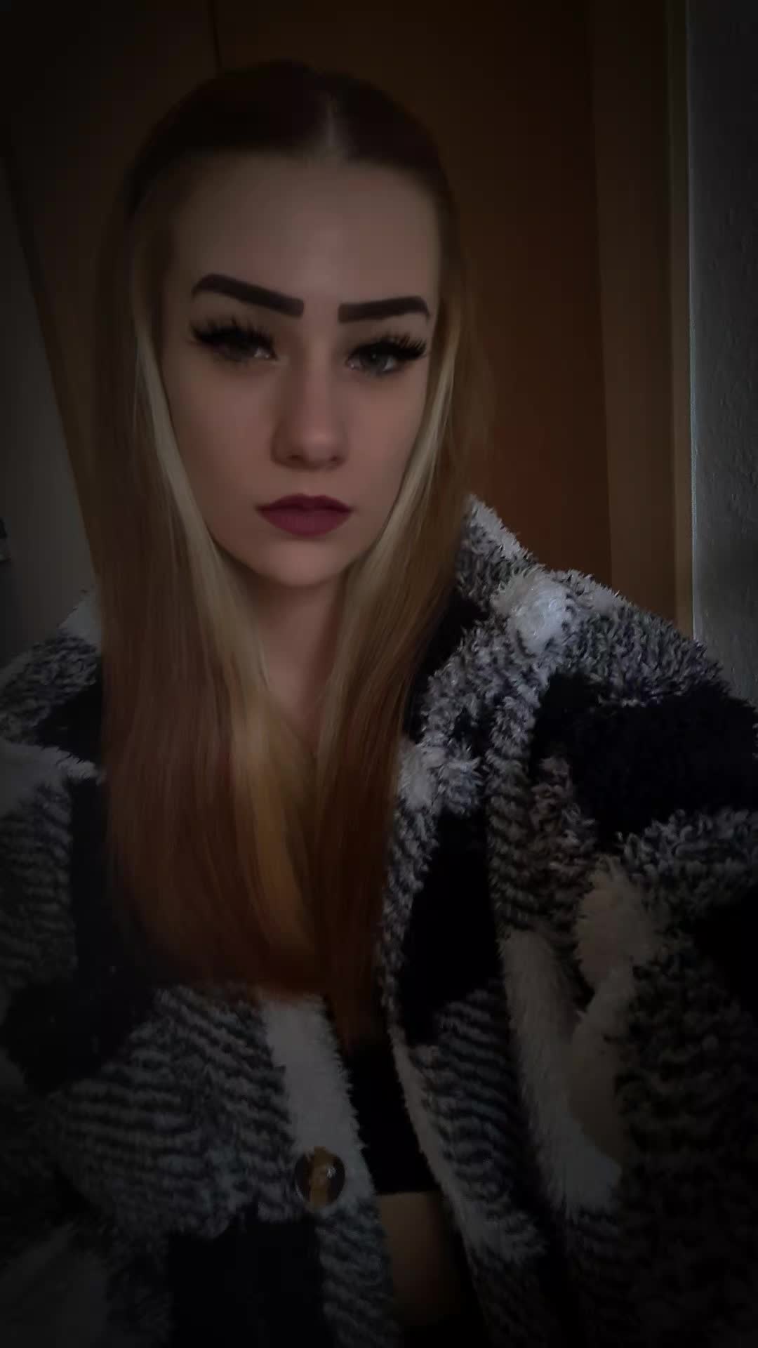 @Kiimii_x3