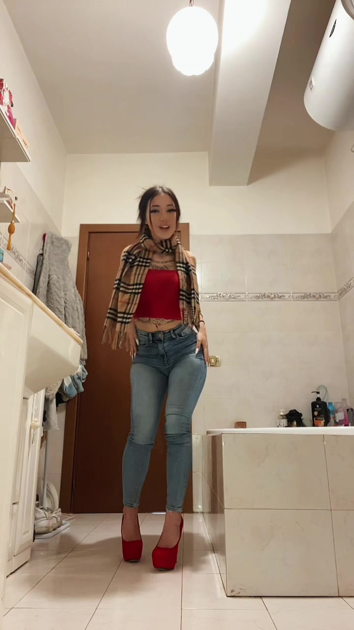 @GIULIA DE ANGELIS 🌪