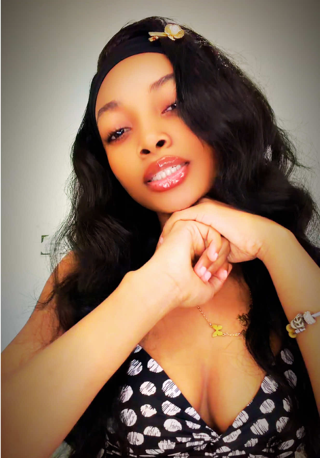 @𝐓𝐡𝐞𝐑𝐞𝐚𝐥𝐑𝐢𝐚𝐚💜