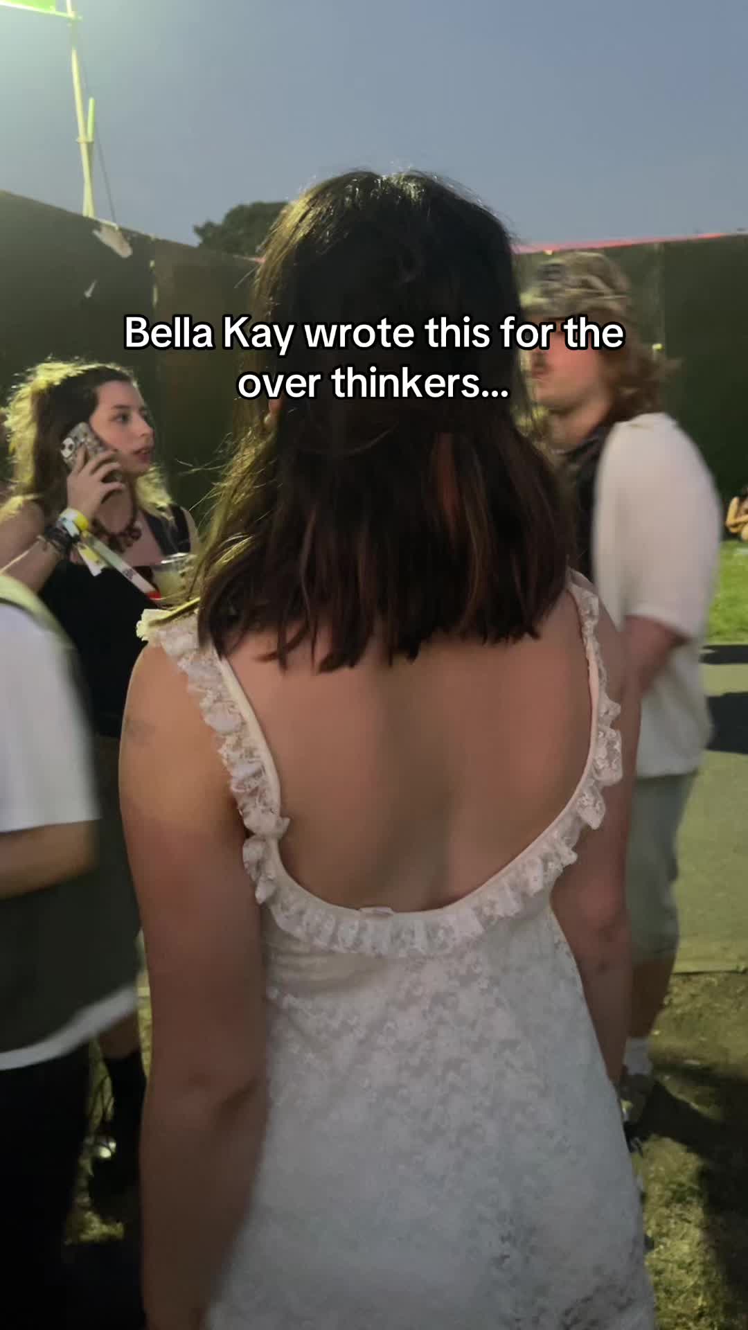 @itsliterallyjustbelle