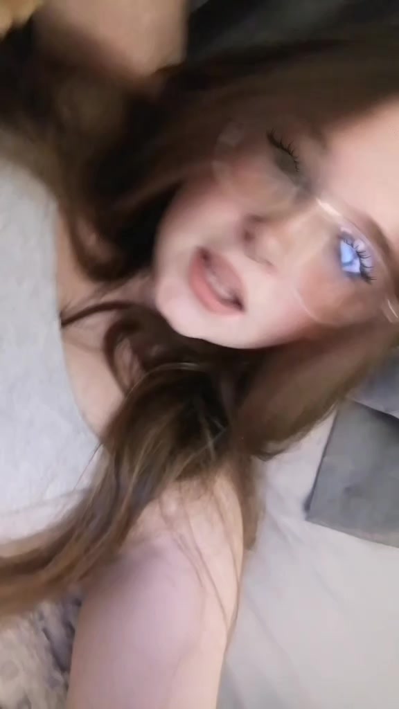 @꧁༺✨ 𝕀𝕤𝕤𝕪 ✨༻꧂